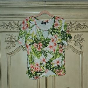 Onque Casuals Green and Pink Floral Short Sleeve Top